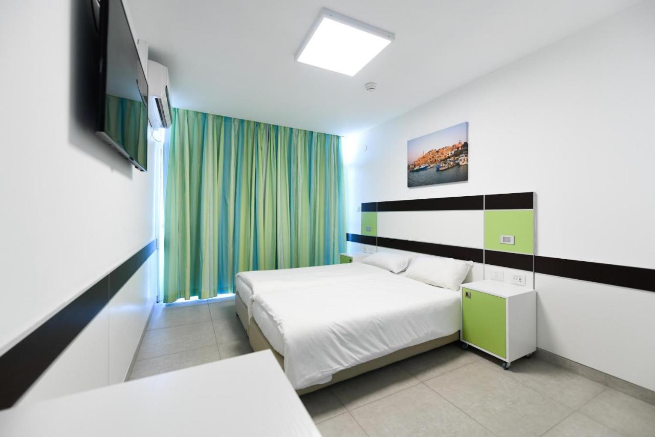 Hi - Bnei Dan - Tel Aviv Hostel Екстериор снимка