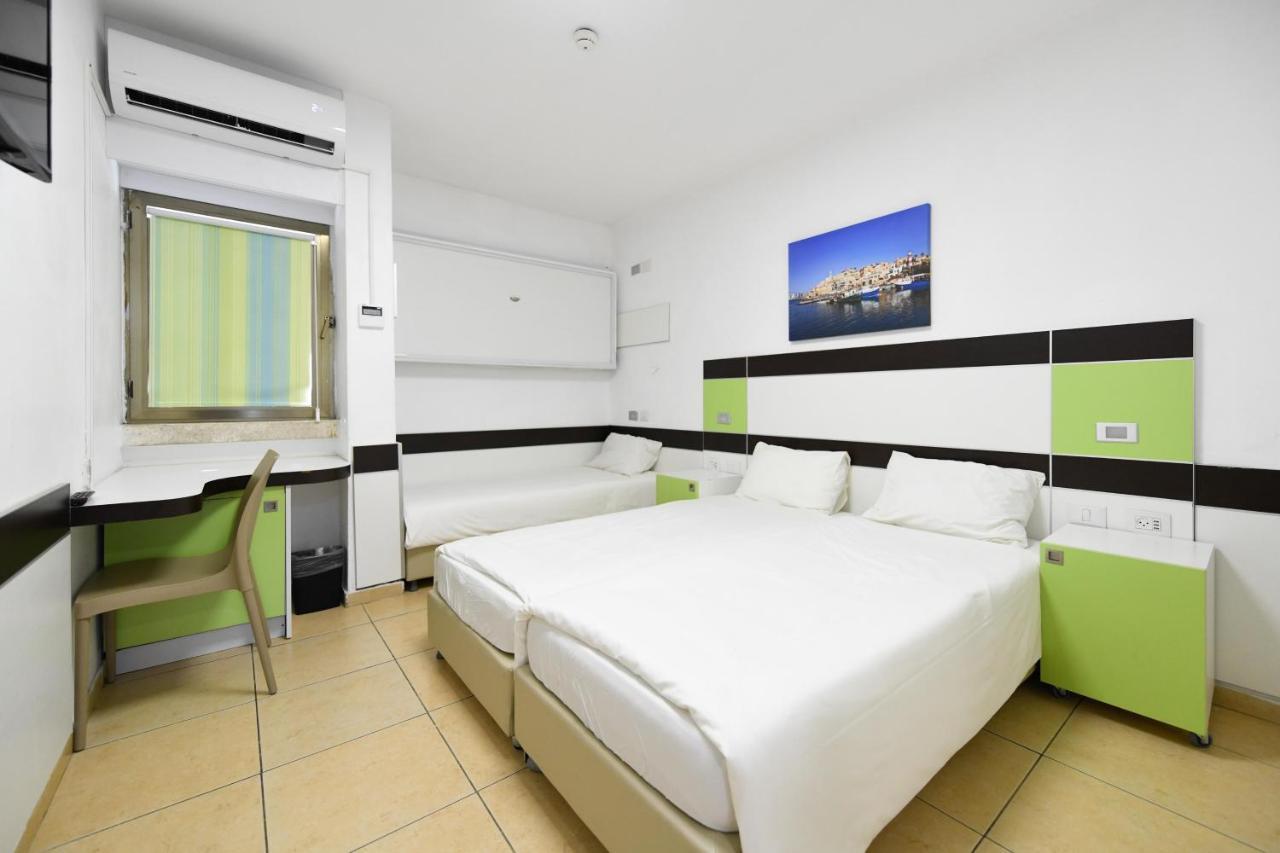 Hi - Bnei Dan - Tel Aviv Hostel Екстериор снимка